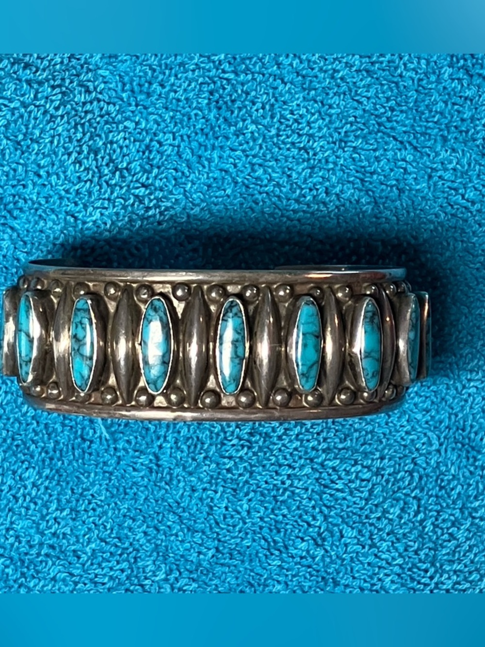 Silver 9.25 Turquoise Bracelet Circa 1980
EXC -Santa Fe NM-VINTAGE?